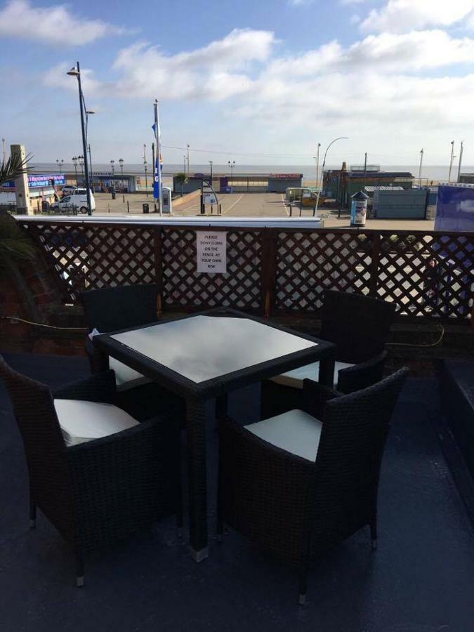 The Marine Pub Hotel 大雅茅斯 外观 照片